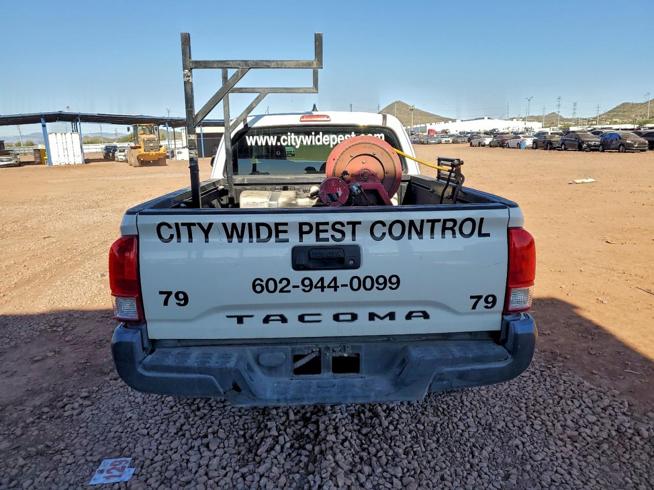 Toyota Tacoma Access Cab Image 2