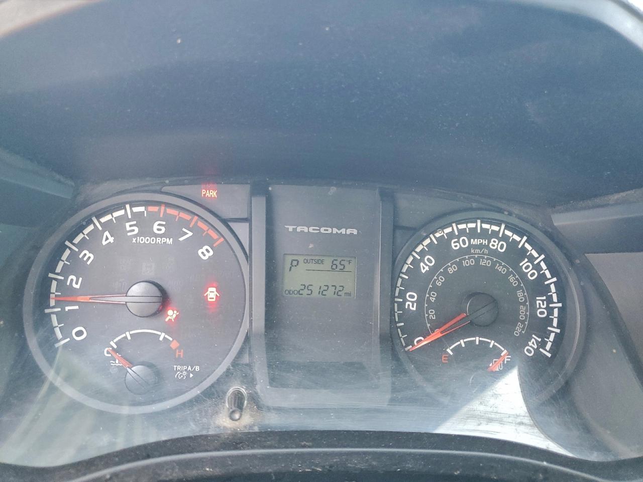 Toyota Tacoma Access Cab Image 10