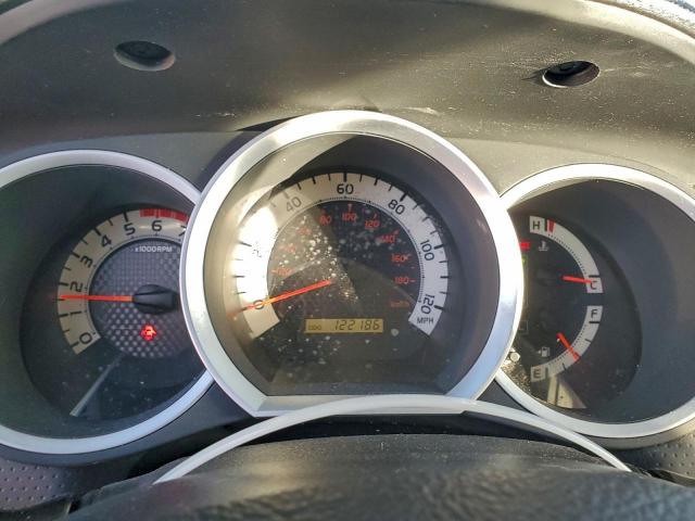 Toyota Tacoma Double Cab Image 3