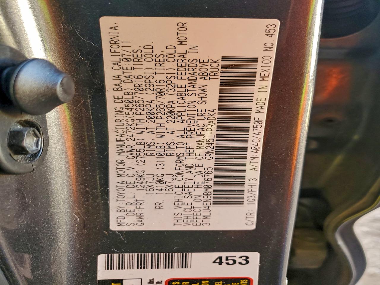 Toyota Tacoma Double Cab Image 8