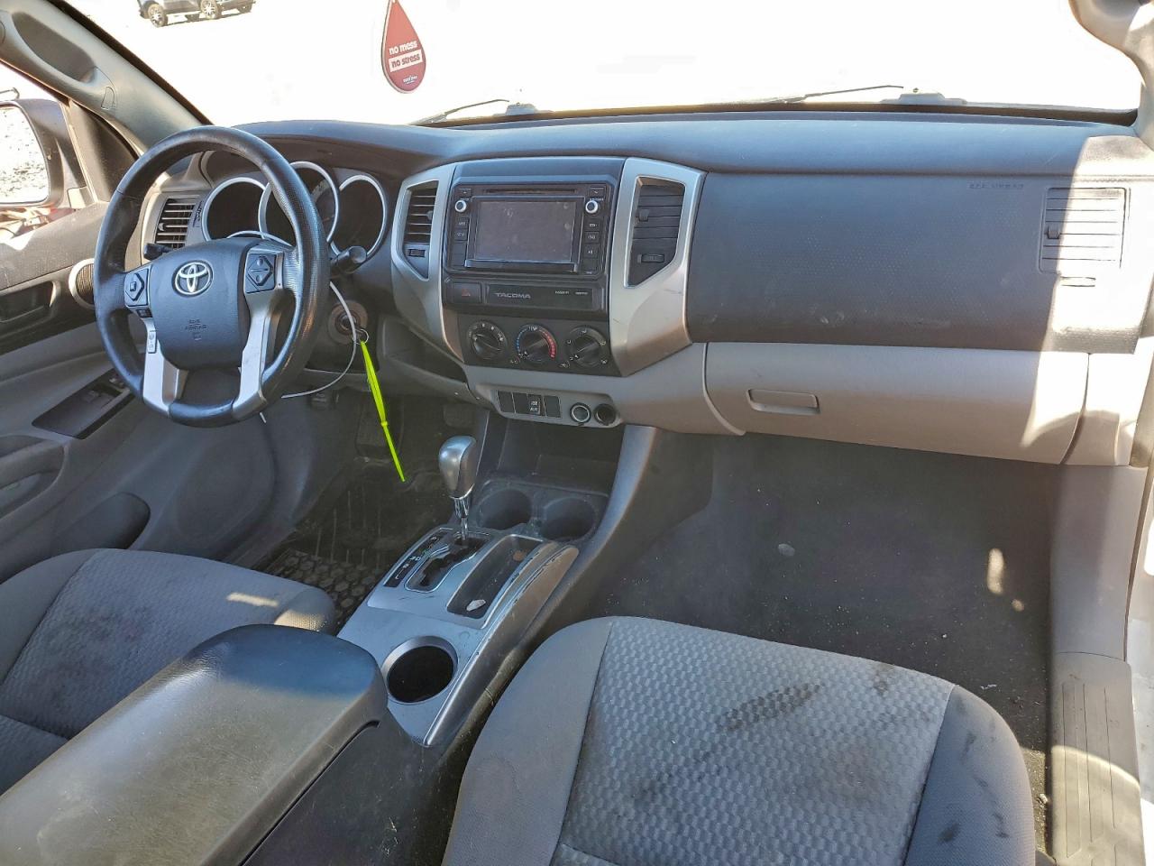 Toyota Tacoma Access Cab Image 10