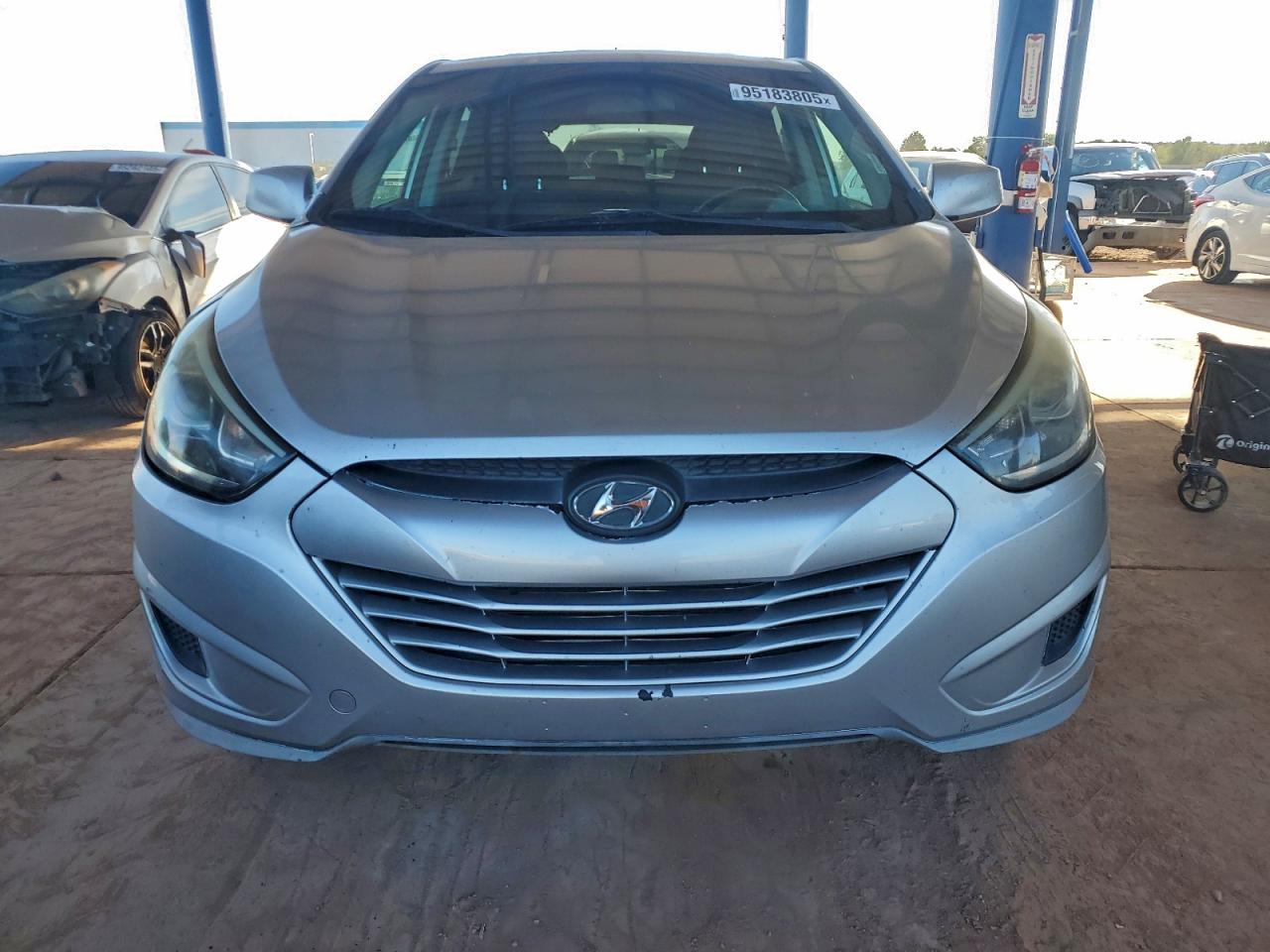 Hyundai TUCSON Gls Image 2