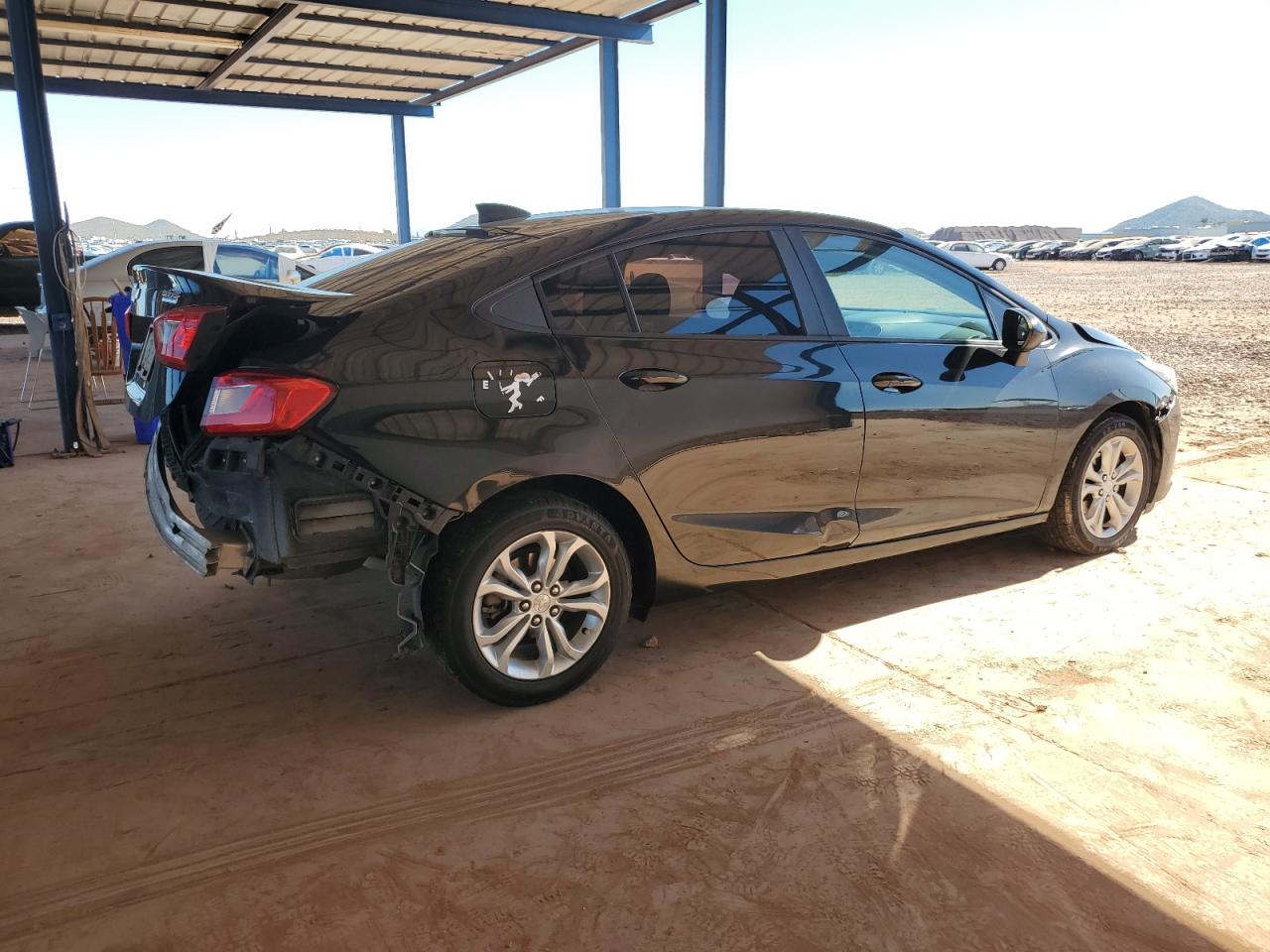 Chevrolet Cruze Ls Image 2