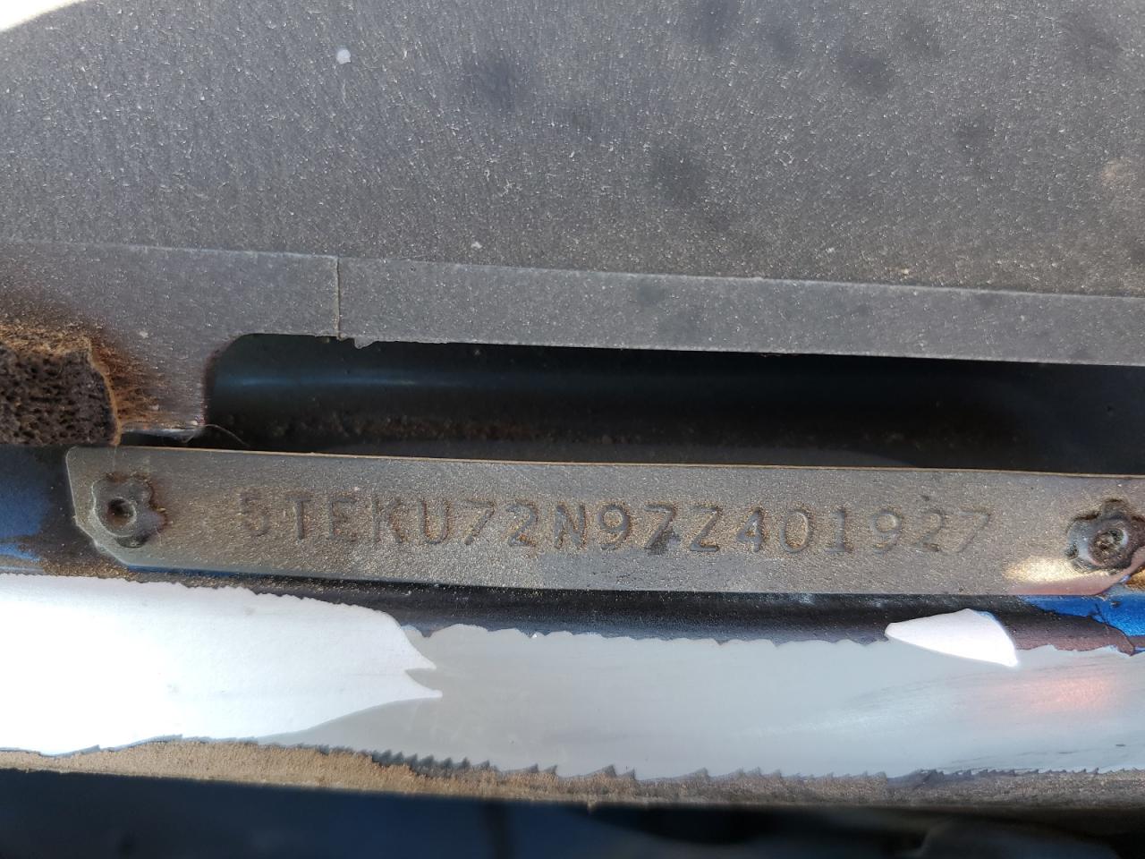 Toyota Tacoma Double Cab Prerunner Long Bed Image 10