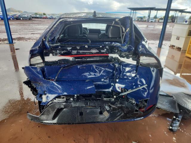 Toyota Prius Le Image 4