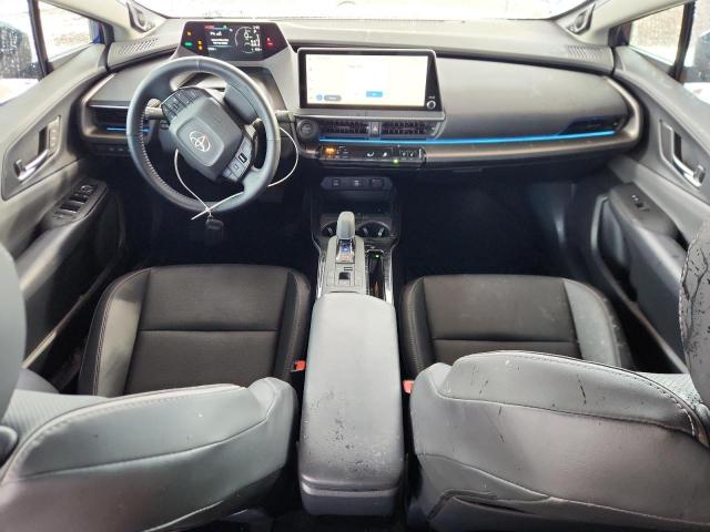 Toyota Prius Le Image 10