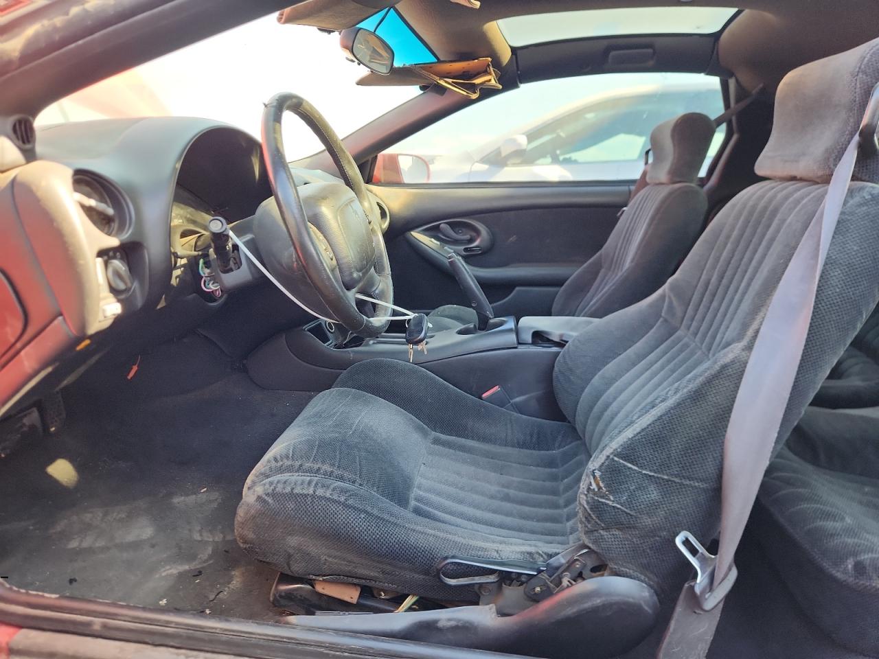 Pontiac Firebird Image 10