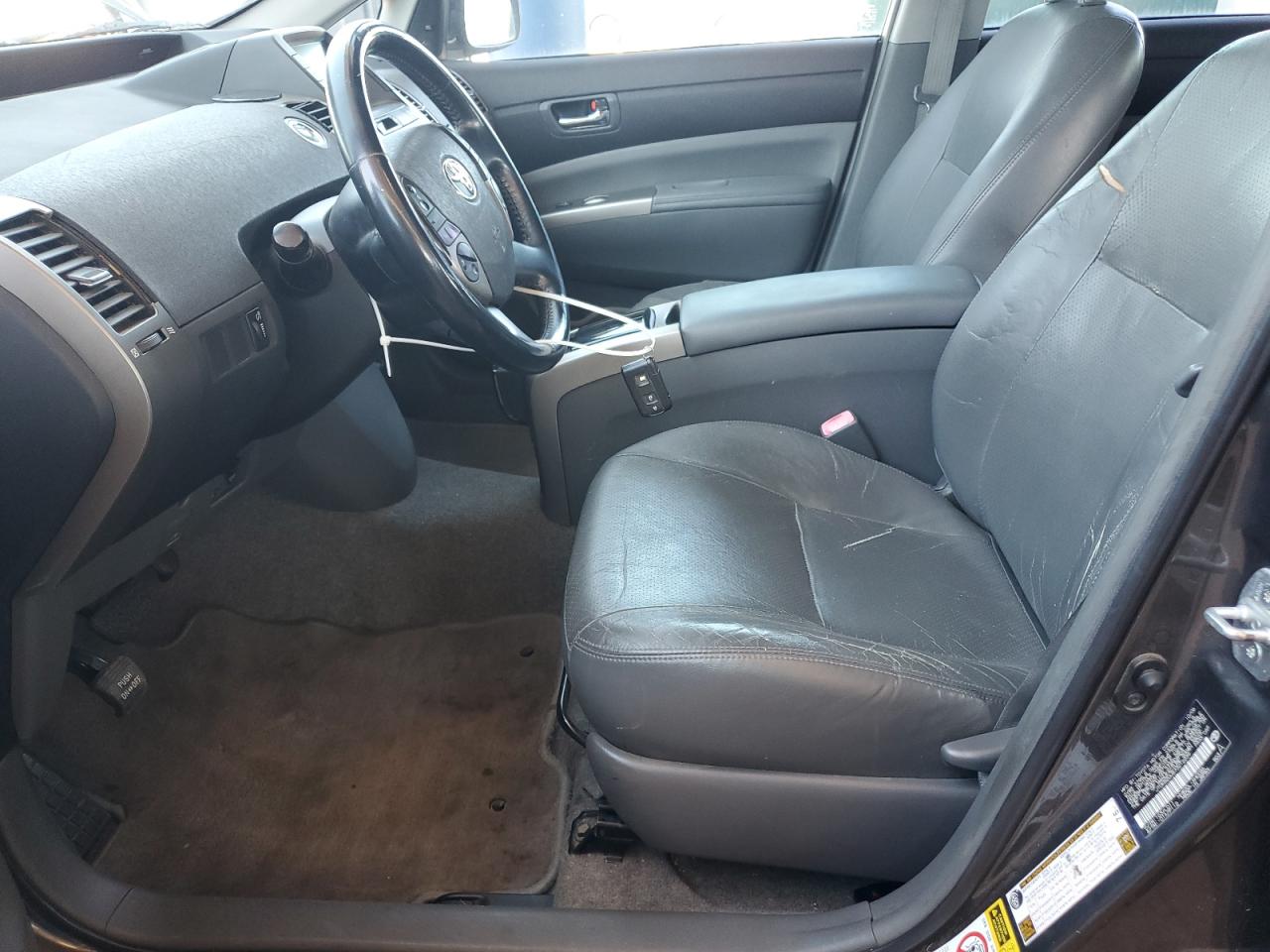 Toyota Prius Image 10