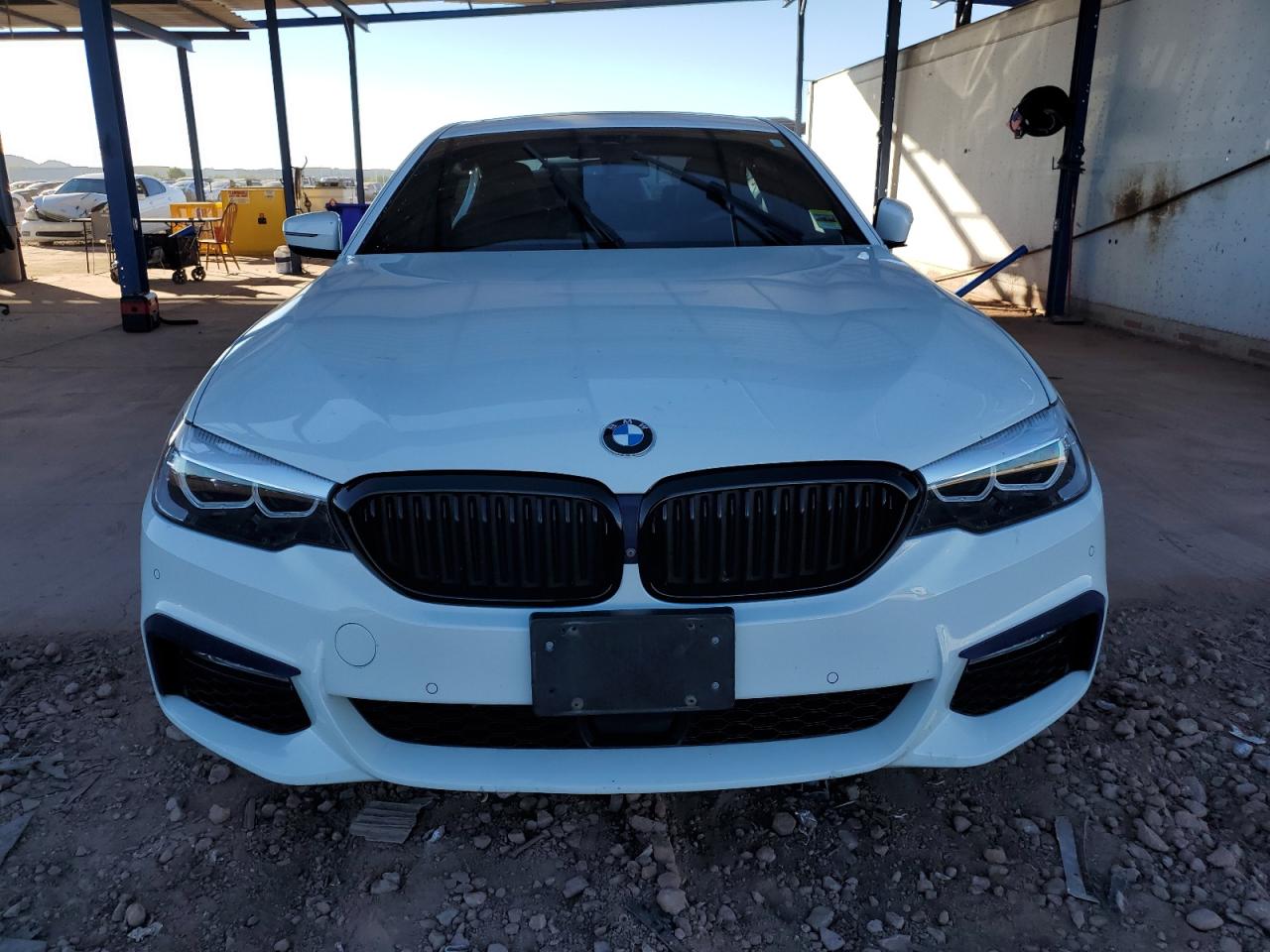 BMW 5 Series Xi Image 5