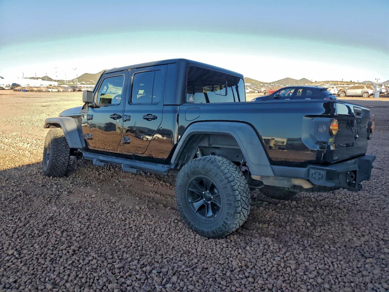 Jeep Gladiator Sport Image 2