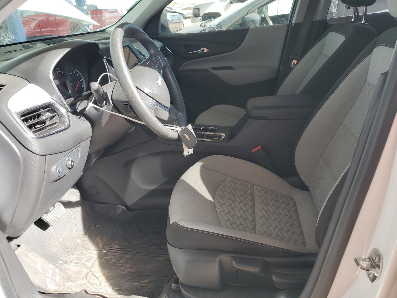 Chevrolet Equinox Ls Image 14