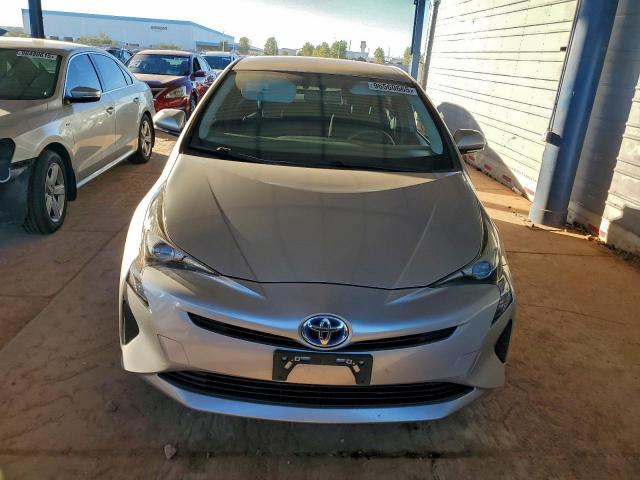 Toyota Prius Image 11