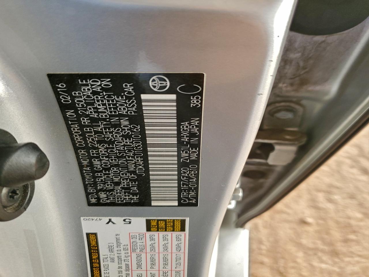 Toyota Prius Image 8