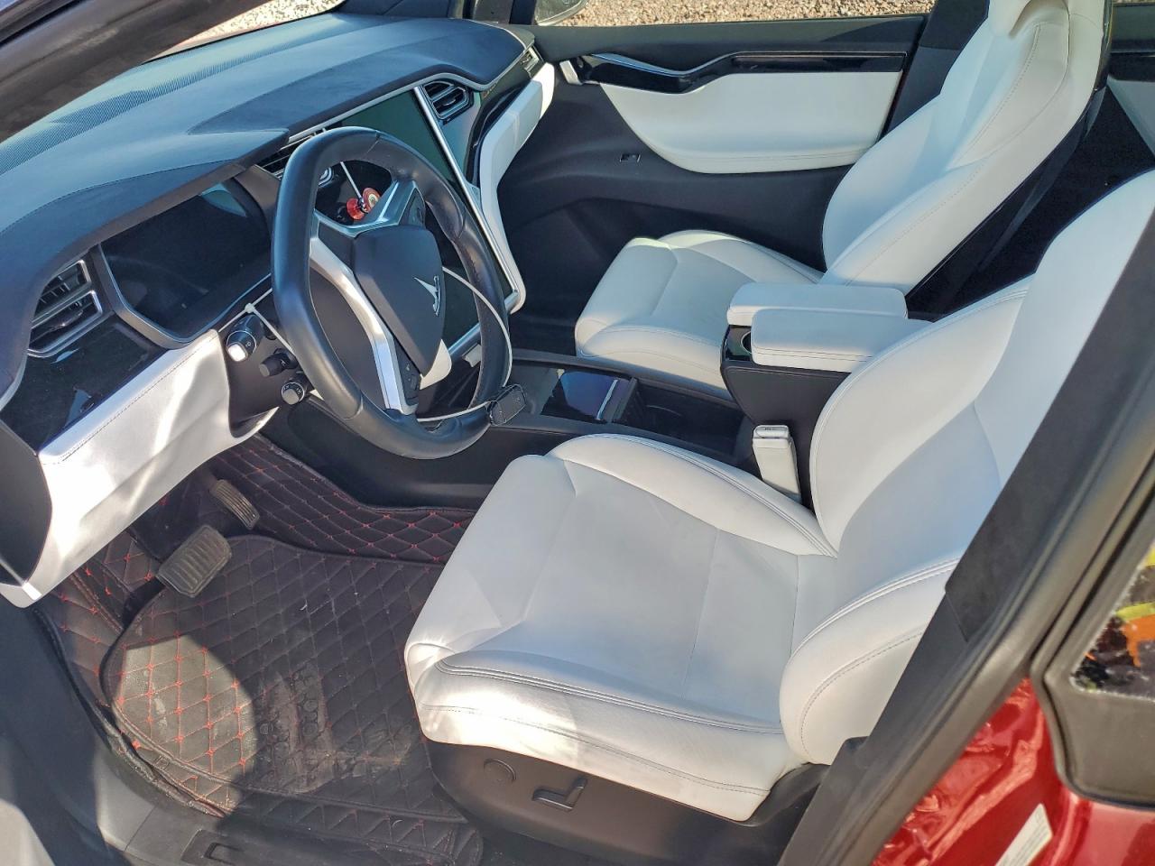 Tesla Model X Image 5