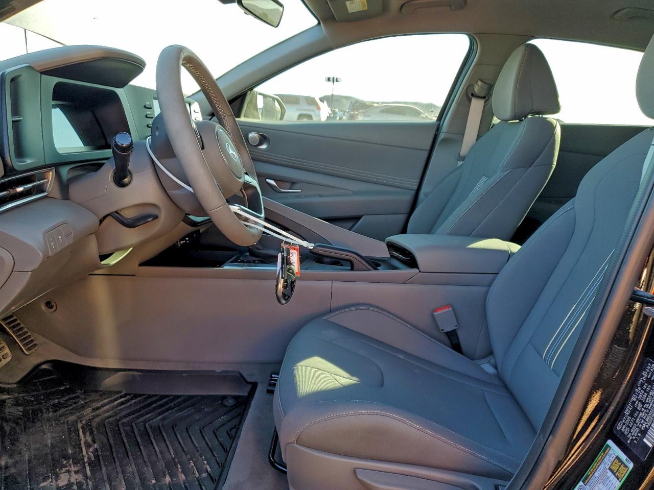 Hyundai ELANTRA Sel Sport Image 12