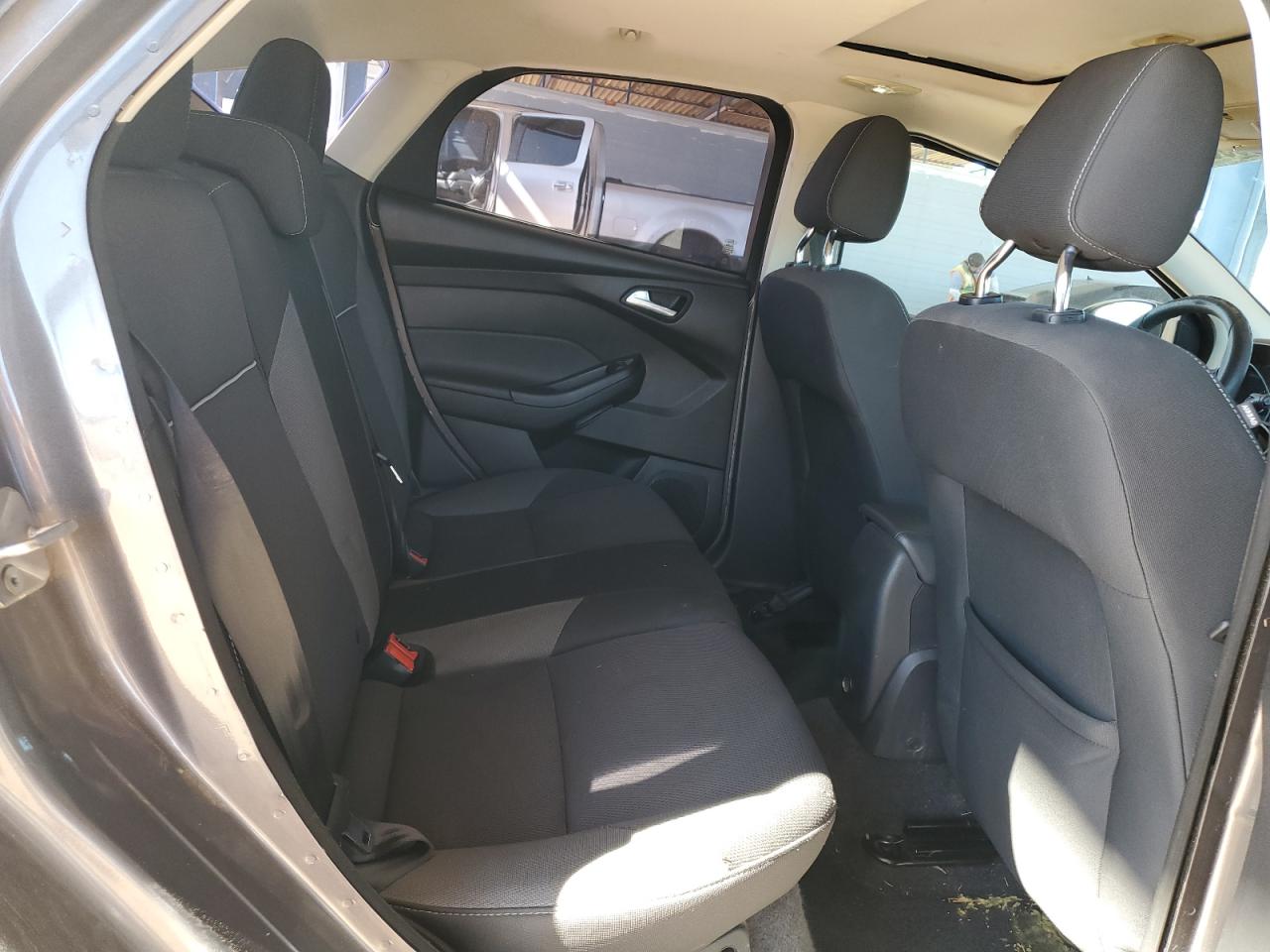 Ford Focus Se Image 2