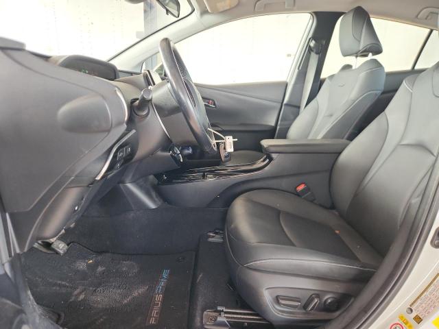 Toyota Prius Le Image 12