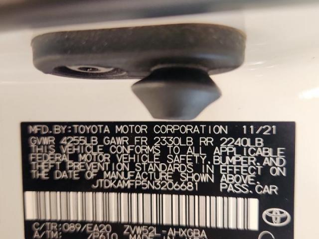 Toyota Prius Le Image 7