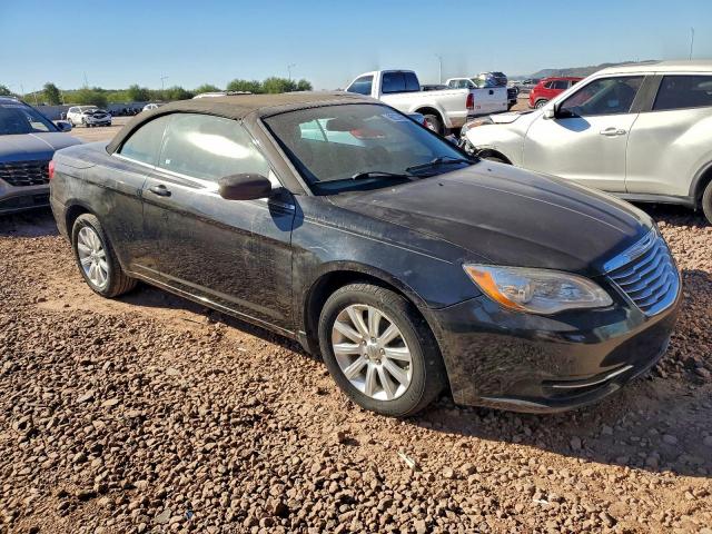 Chrysler 200 Touring Image 11