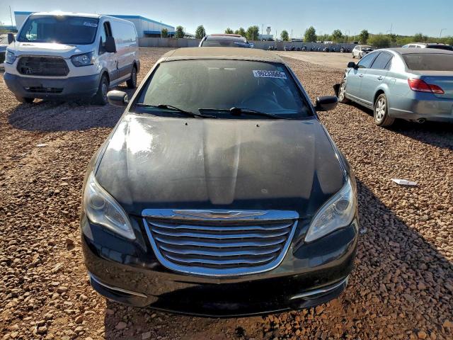 Chrysler 200 Touring Image 5