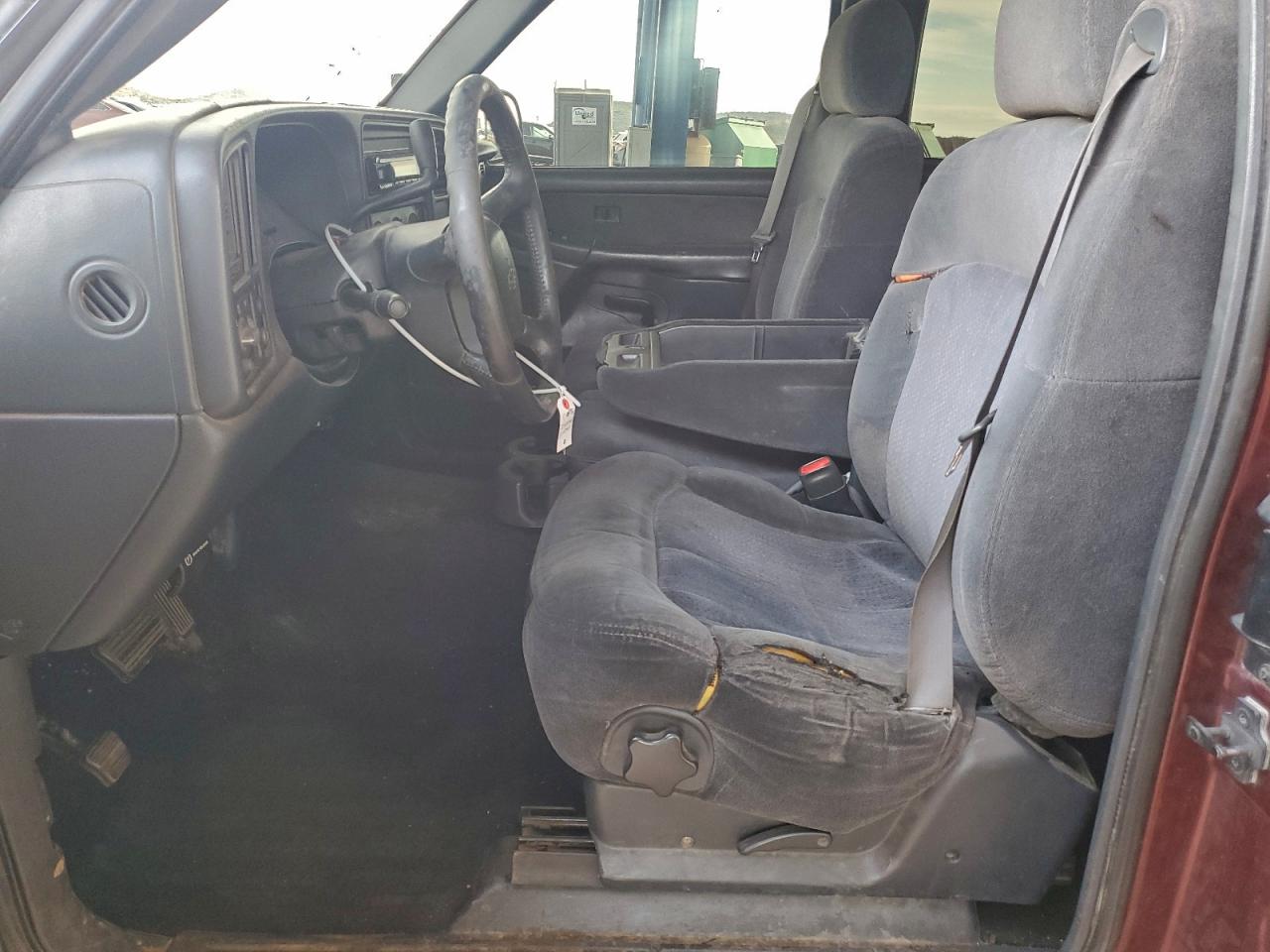 Chevrolet Silverado C1500 Image 9