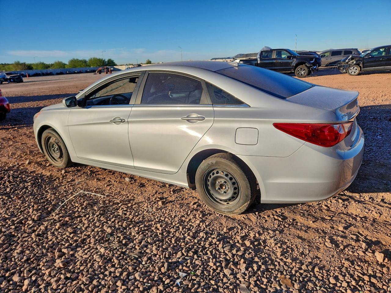 Hyundai SONATA Gls Image 7