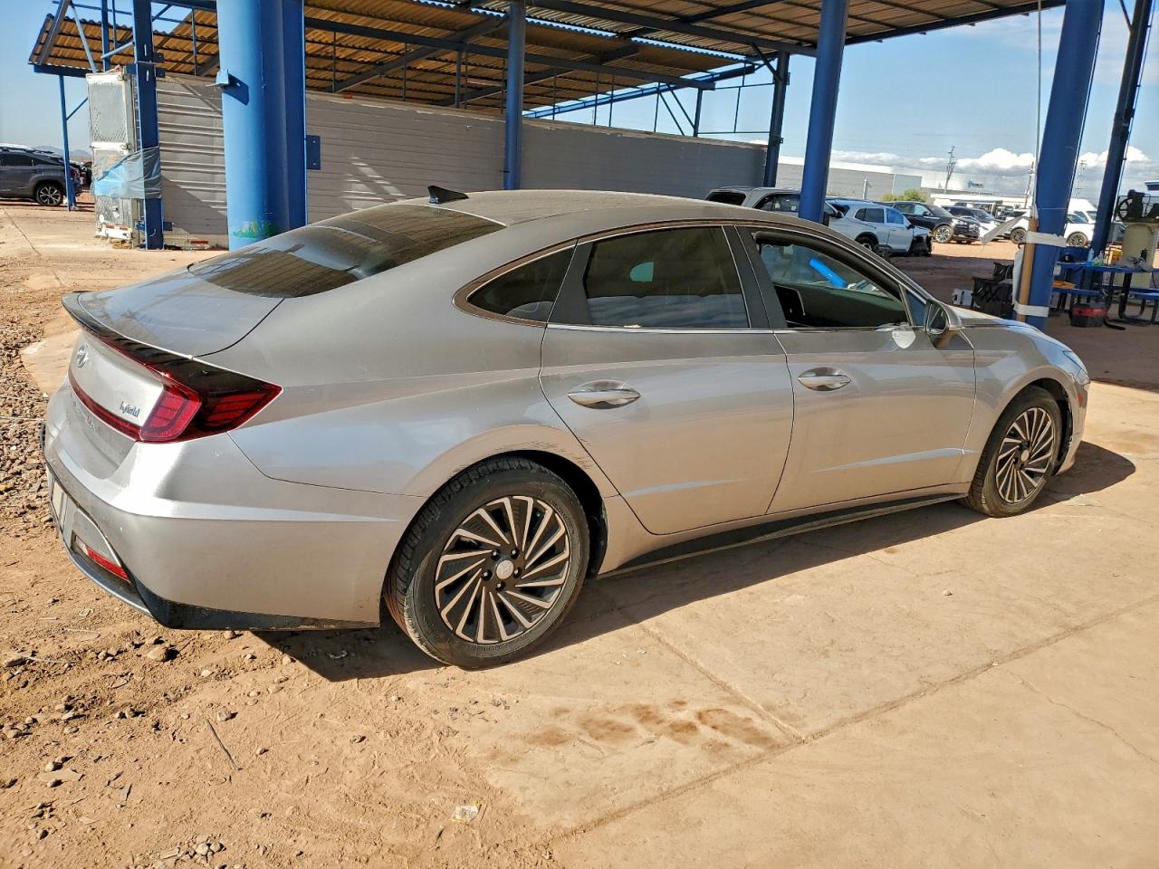 Hyundai SONATA Hybrid Image 3