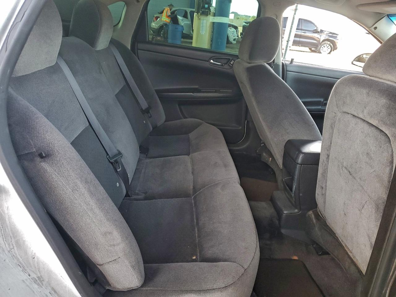 Chevrolet Impala Lt Image 10