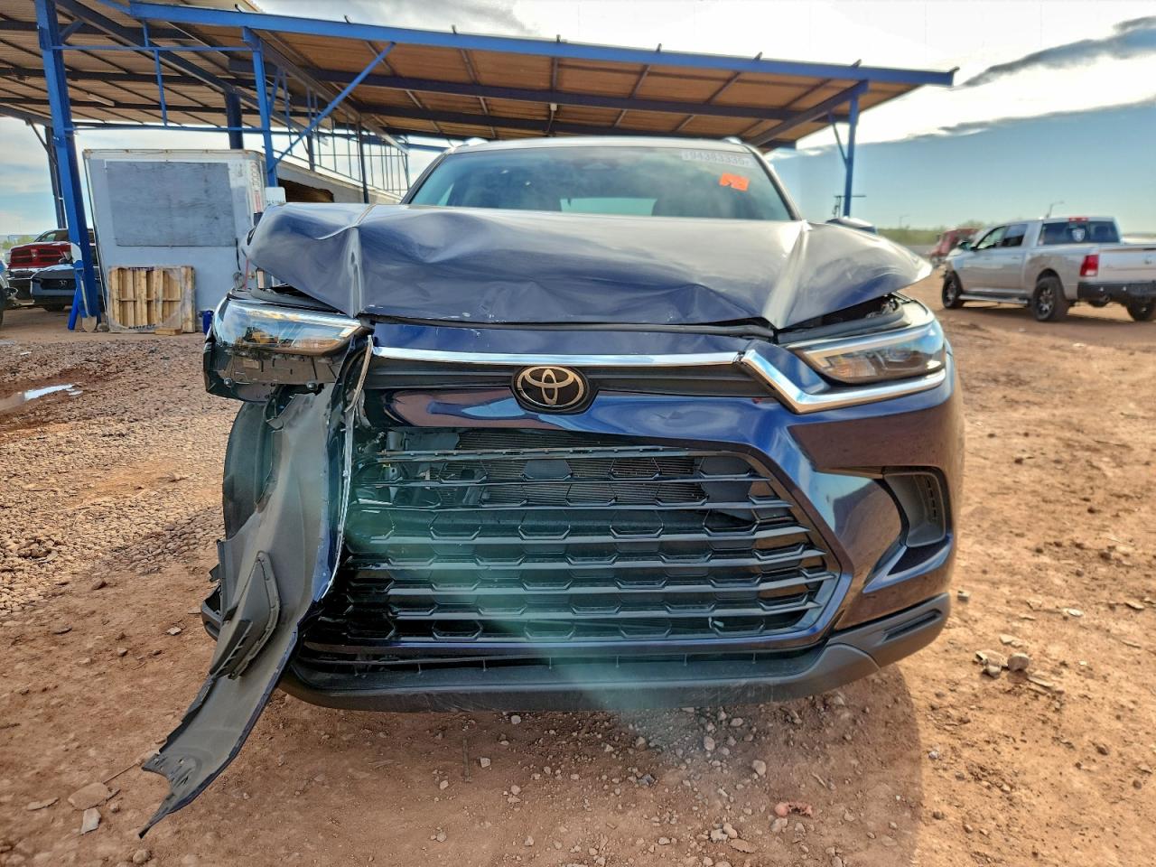 Toyota Grand High Xle Image 7