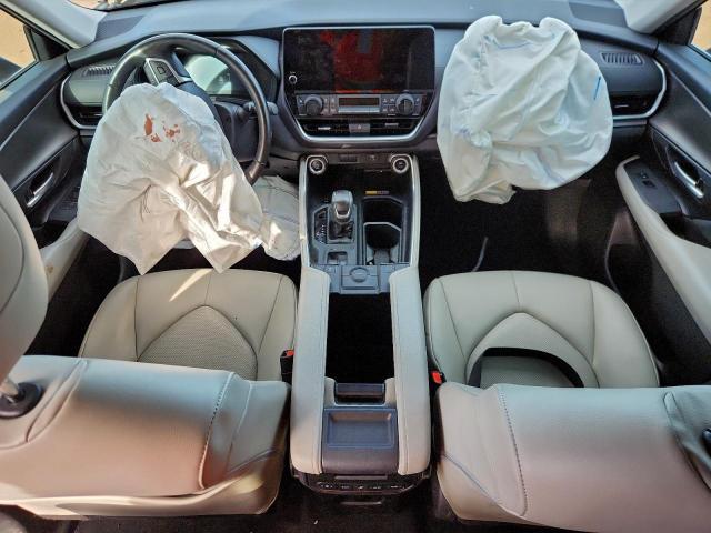 Toyota Grand High Xle Image 6