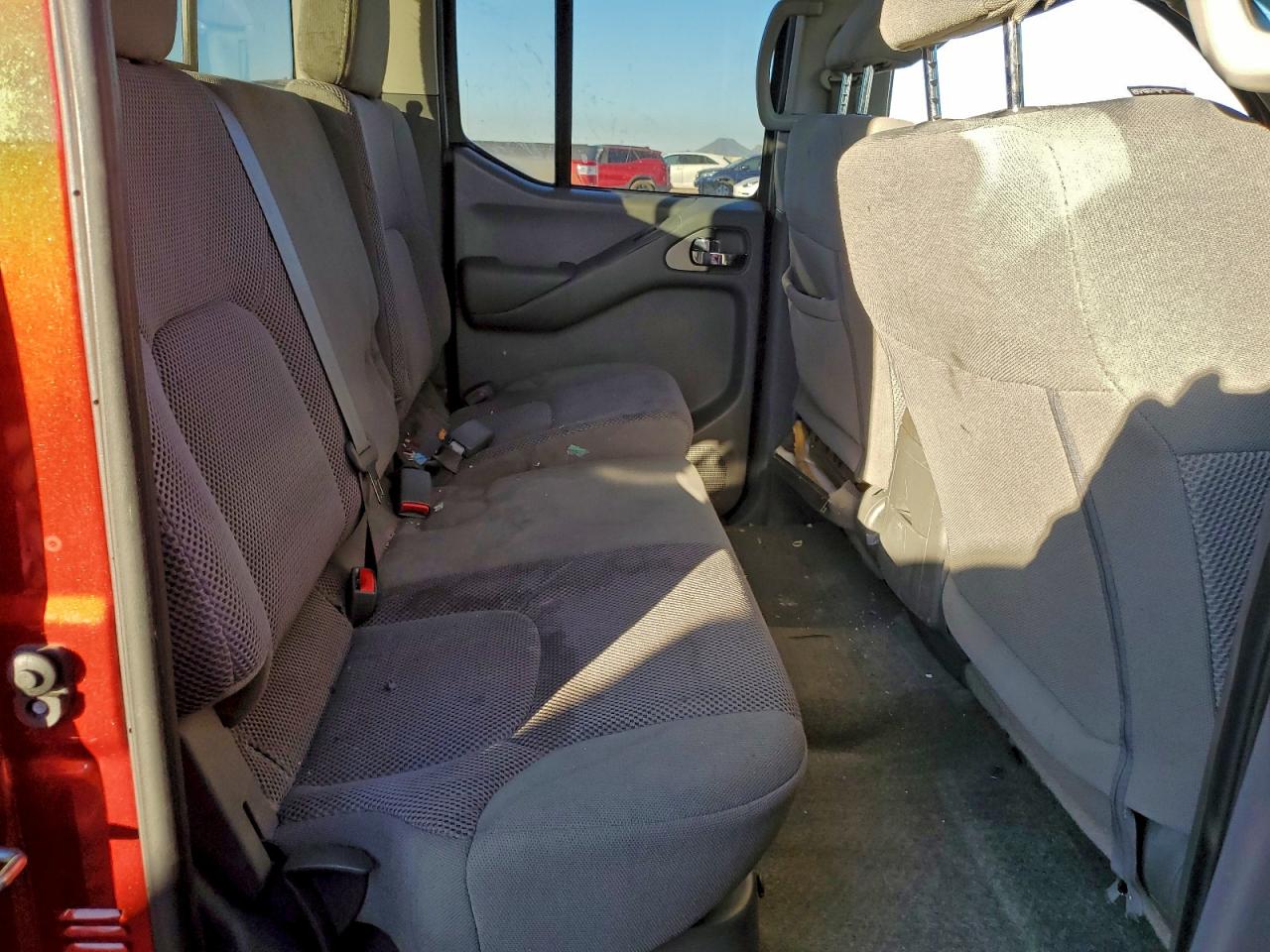 Nissan Frontier S Image 7