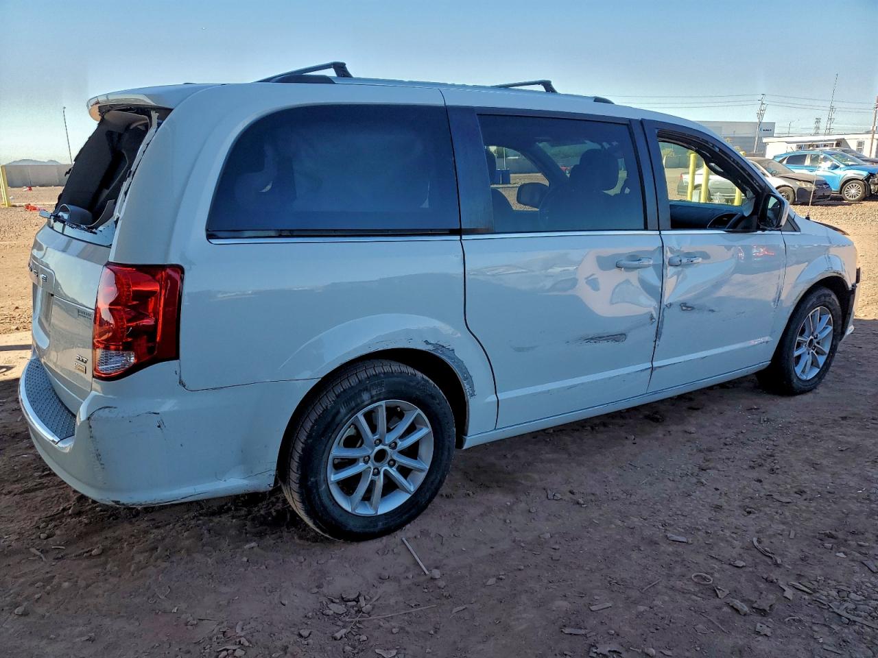 Dodge Caravan Sxt Image 8