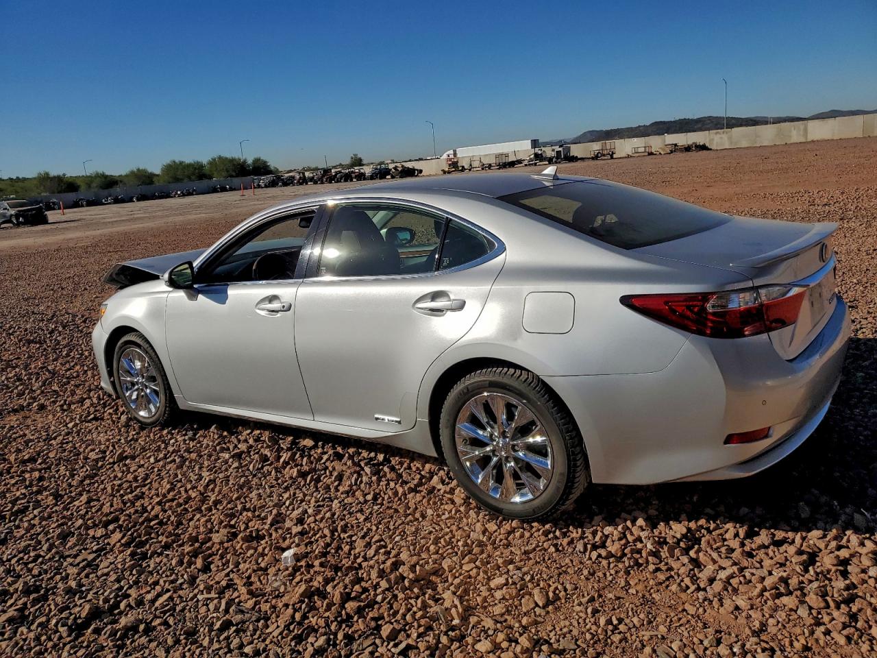 Lexus Es 300h Image 2