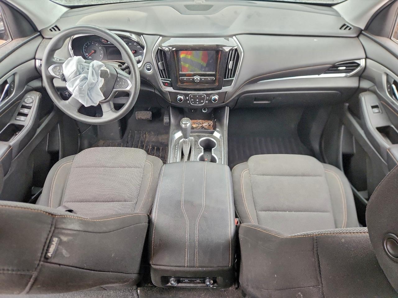 Chevrolet Traverse Ls Image 10