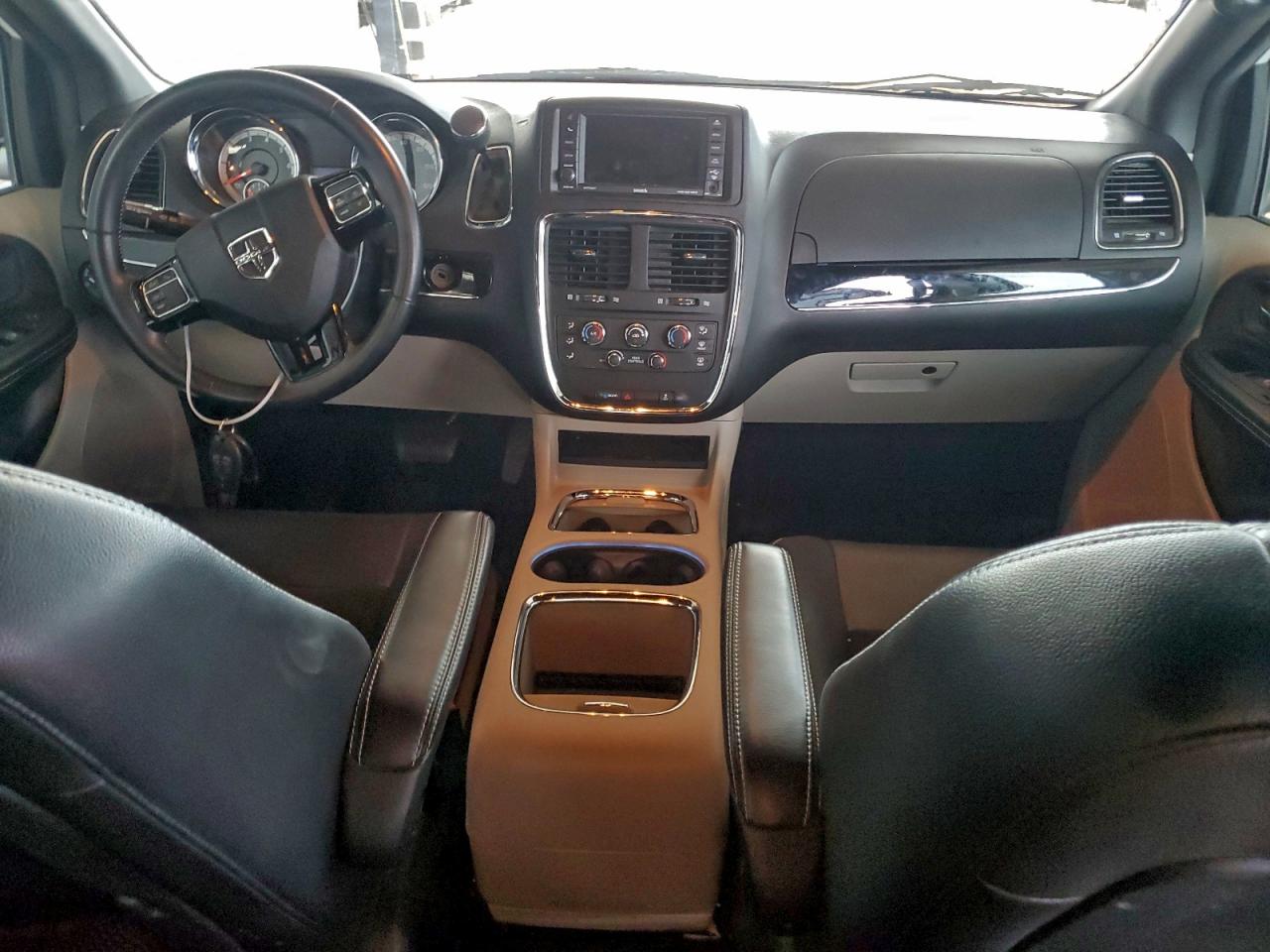 Dodge Caravan Sxt Image 4