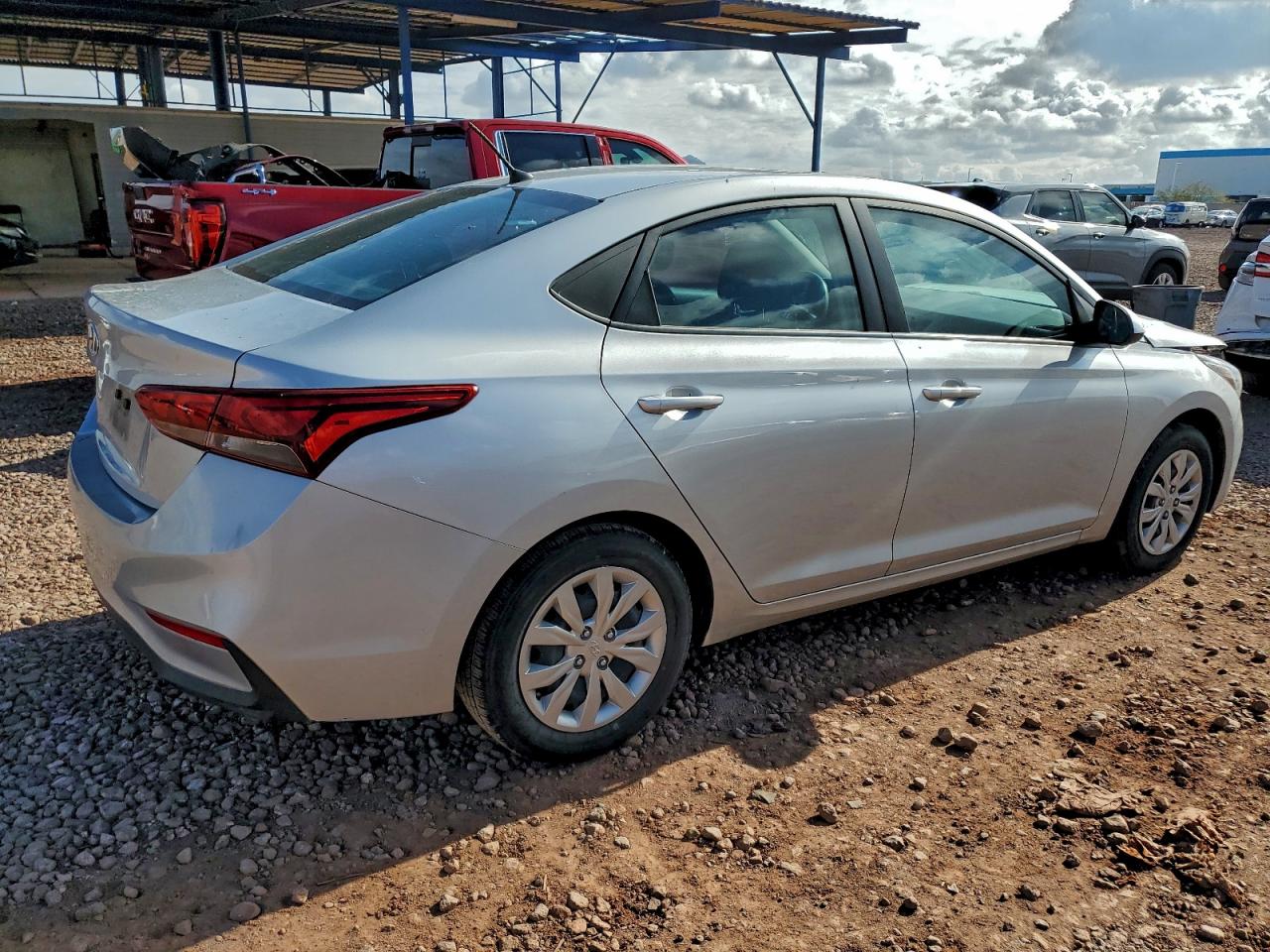 Hyundai ACCENT Se Image 9