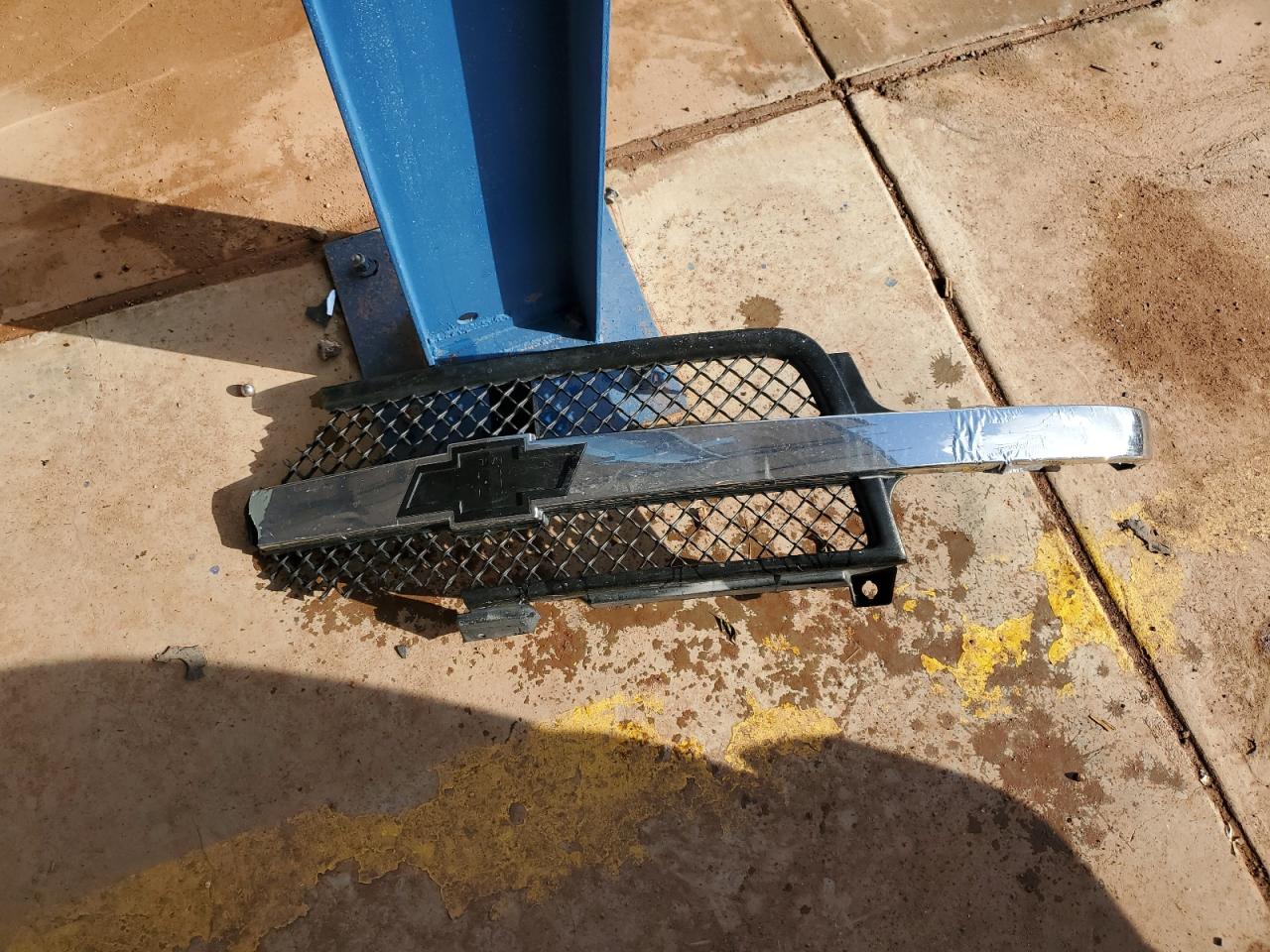 Chevrolet Silverado C2500 Heavy Duty Image 11