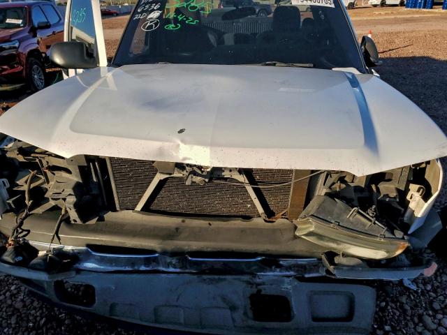 Chevrolet Silverado C1500 Image 8