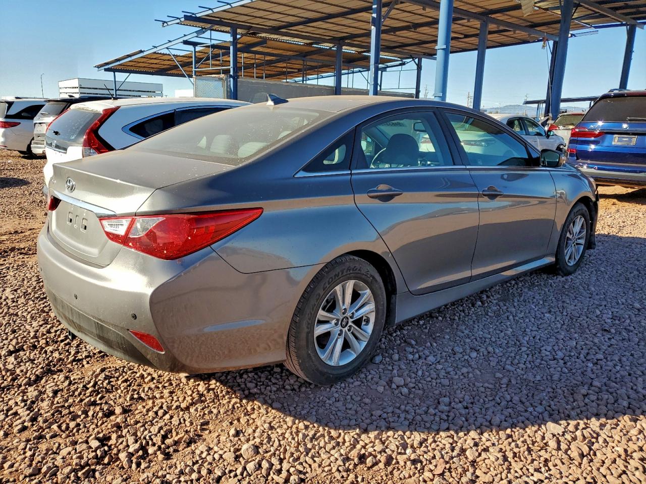 Hyundai SONATA Gls Image 9