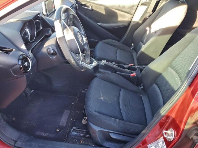 Toyota Yaris Image 2