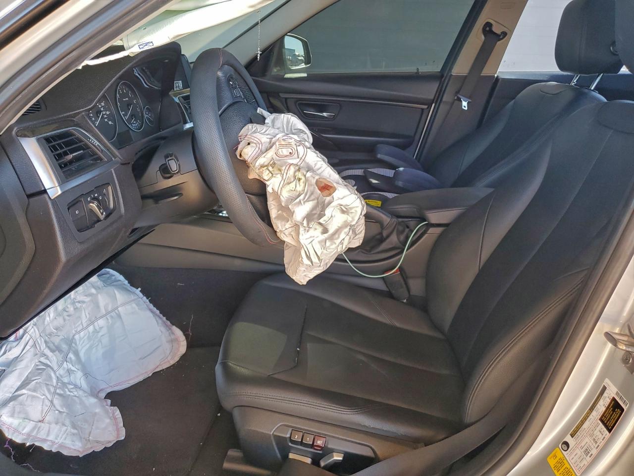 BMW 3 Series I Image 9