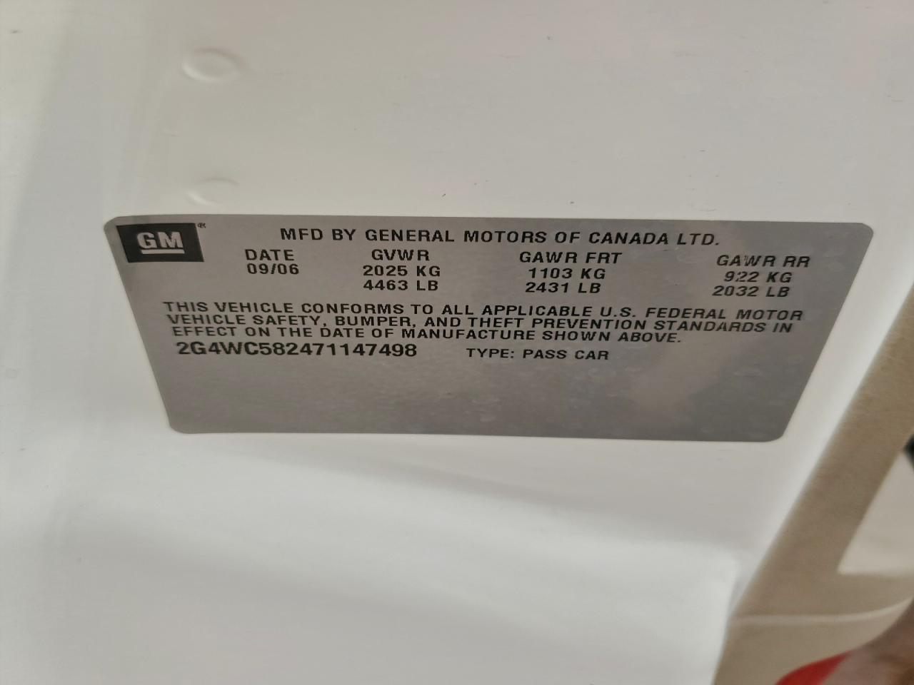 Buick LaCrosse Cx Image 6