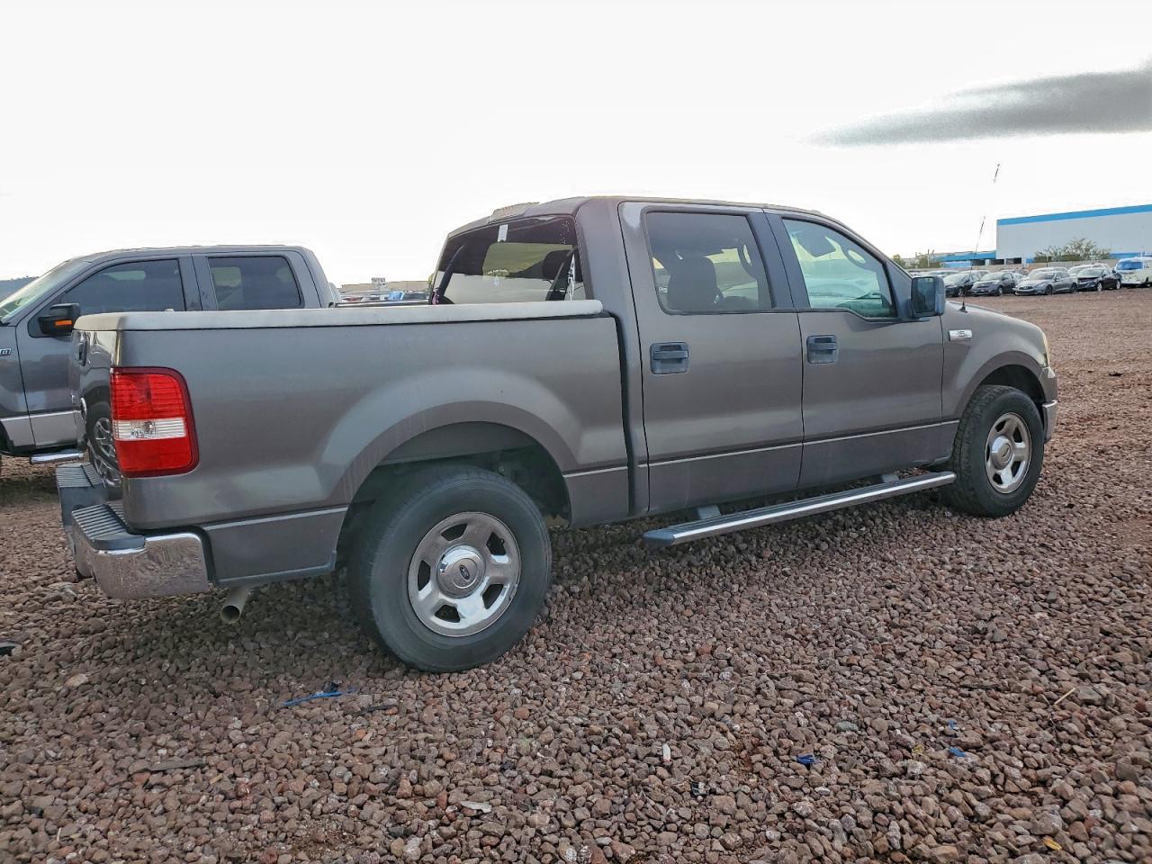 Ford F-150 Supercrew Image 4
