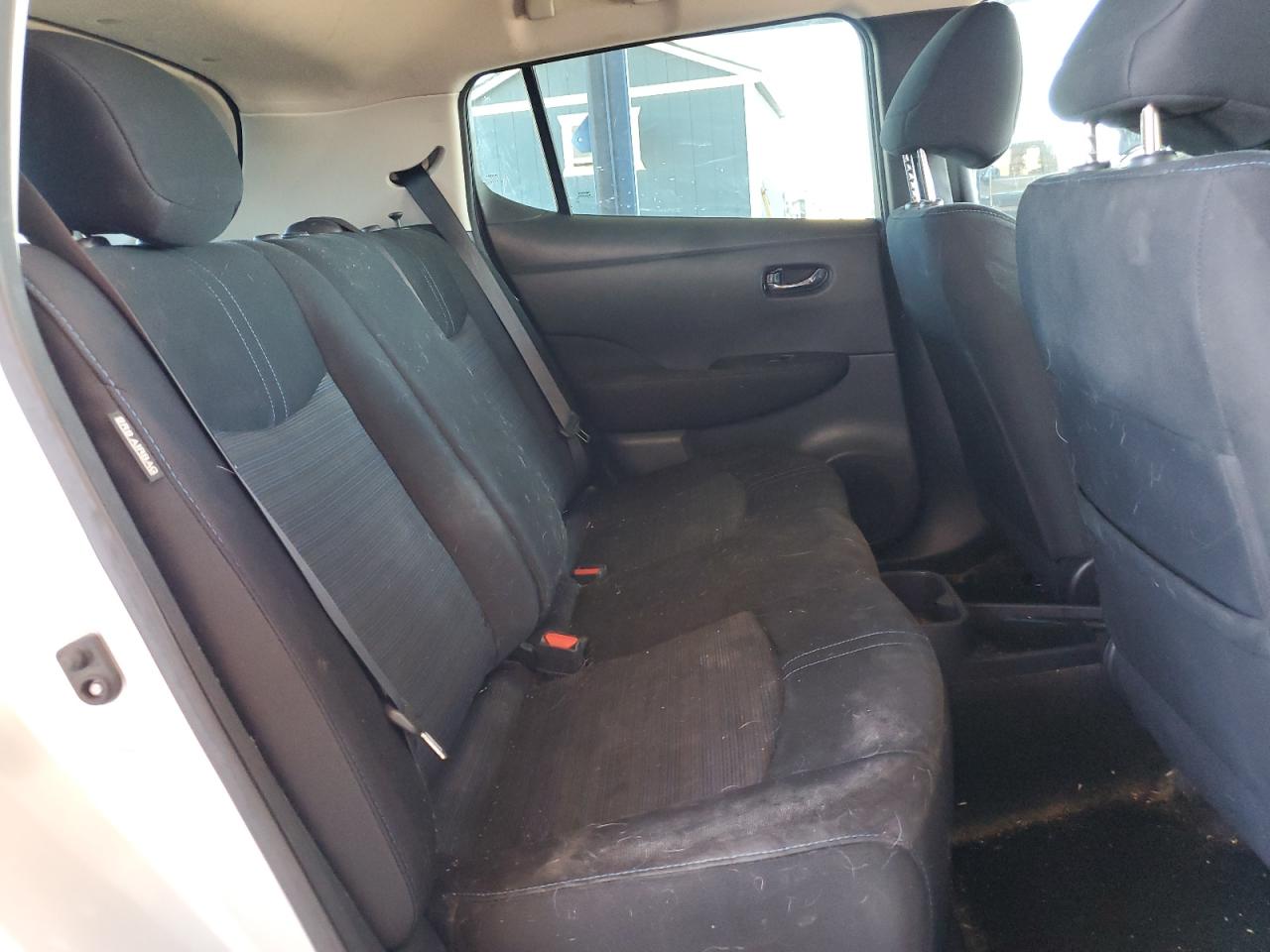 Nissan LEAF S Image 11