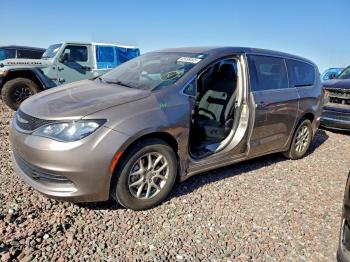  Salvage Chrysler Pacifica
