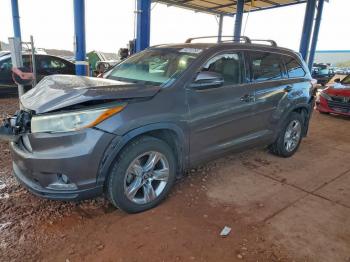  Salvage Toyota Highlander