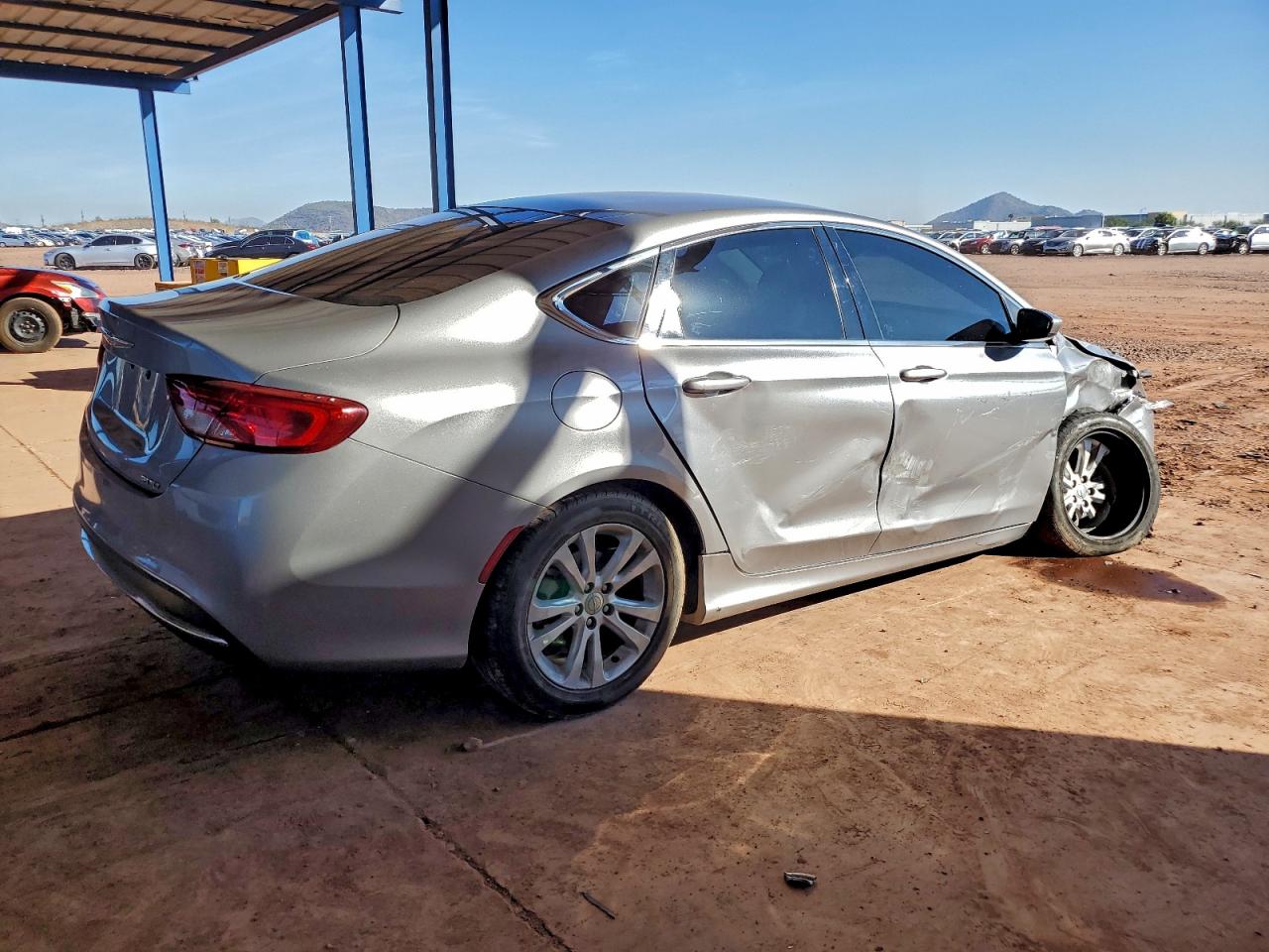 Chrysler 200 Limited Image 3