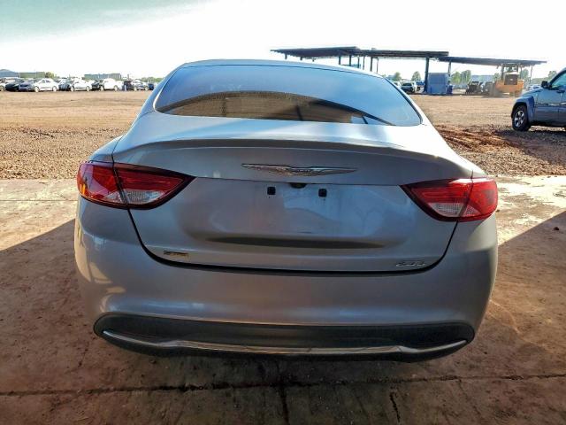 Chrysler 200 Limited Image 2