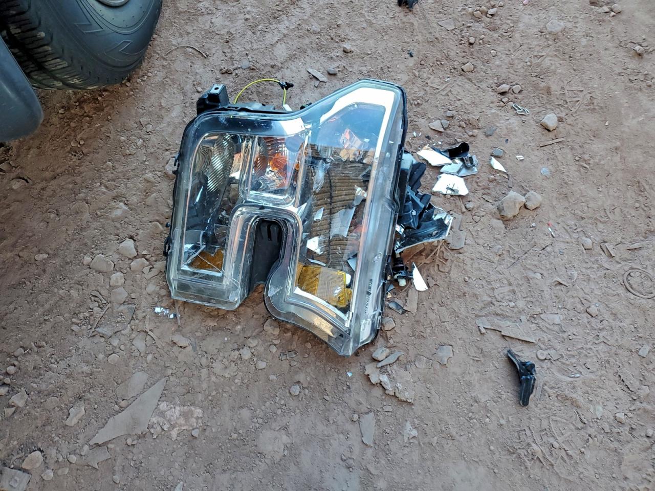 Ford F-150 Supercrew Image 8