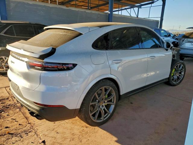 Porsche Cayenne E Hybrid Coupe Image 6